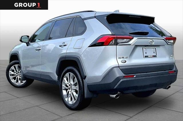 Certified Used 2025 SILVER SKY METALLIC Toyota  image 12