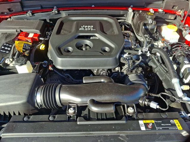 Used 2022 Red Jeep Unlimited Rubicon image 27