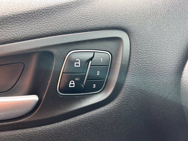 Used 2019 Black Metallic Ford Titanium image 30