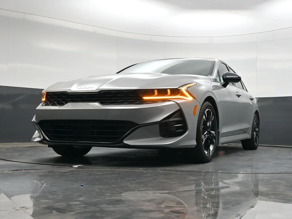 Used 2022 Gray Kia GT-Line image 26