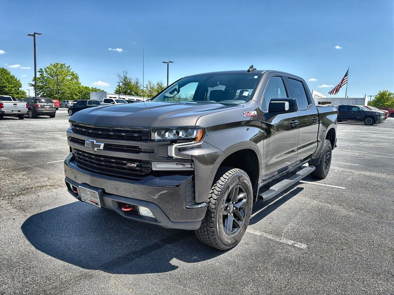 Used 2021 Oxford Brown Metallic Chevrolet LT Trail Boss image 4