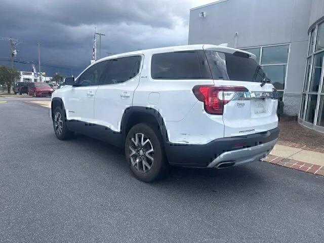 Used 2023 White GMC SLE image 9
