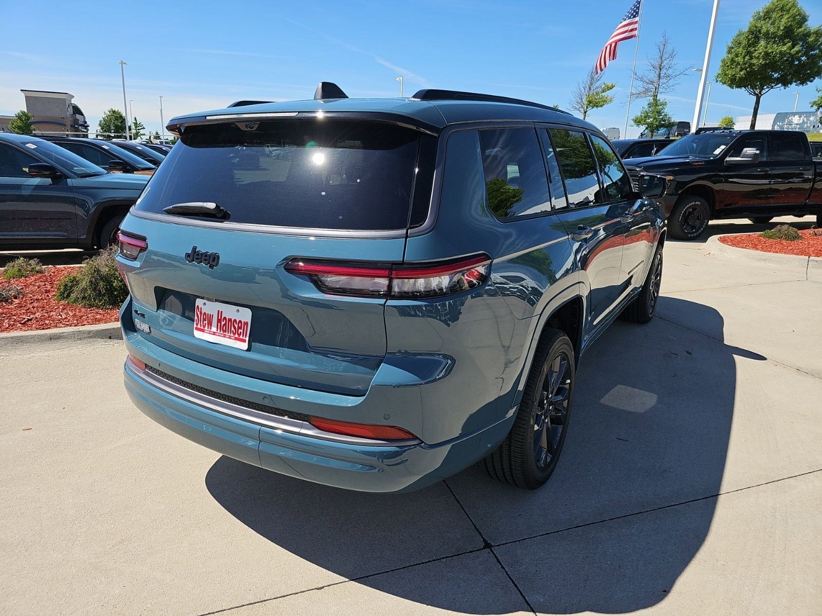 New 2026 Steel Blue Jeep Limited Reserve image 5