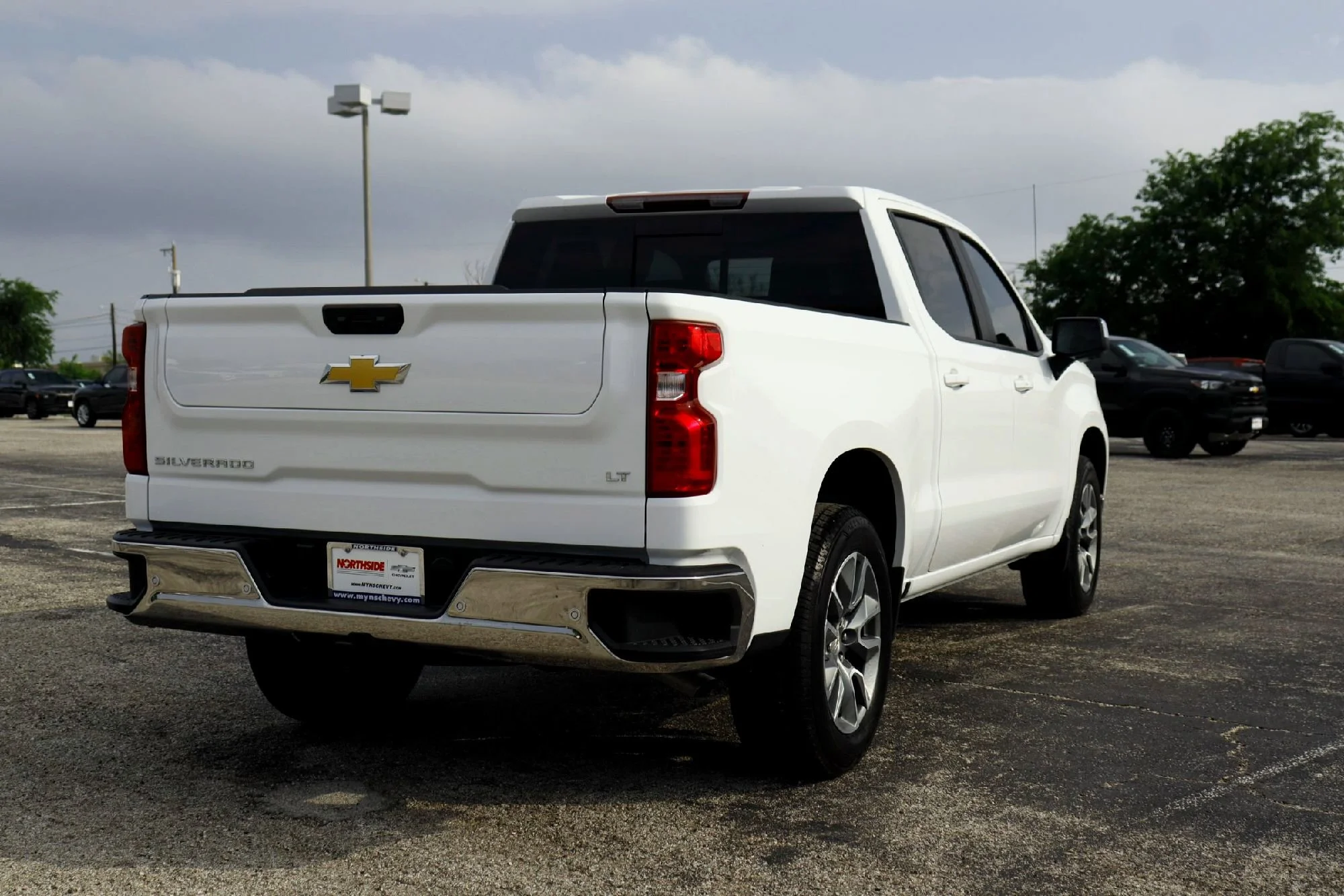 New 2026 White Chevrolet LT image 5