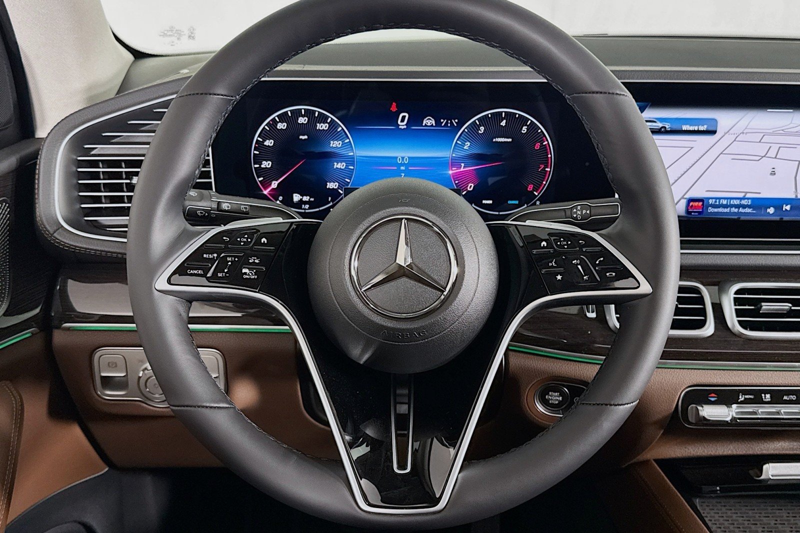 New 2026 Polar White Mercedes-Benz GLS 450 4MATIC® SUV image 18