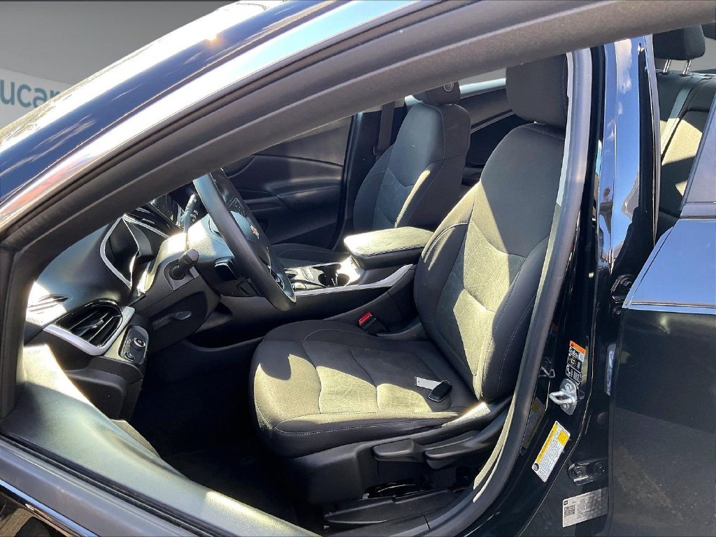 Used 2018 Black Chevrolet LT image 10