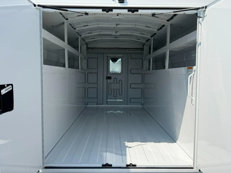 New 2026 Oxford White Ford Low KUV image 5