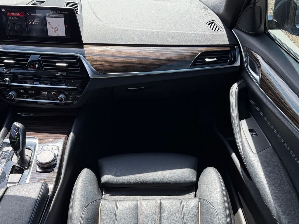 Used 2019 Gray BMW 530i image 17