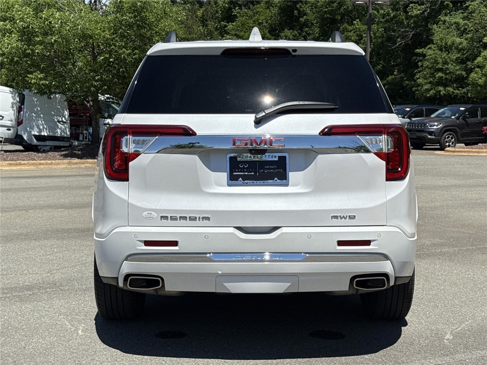 Used 2023 White Frost Tricoat GMC Denali image 31
