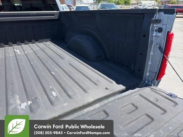 Used 2022 Silver Ford XLT image 32