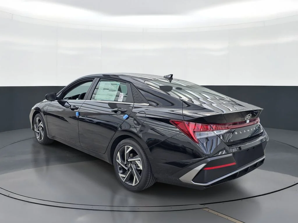 New 2026 Black Hyundai Limited image 4