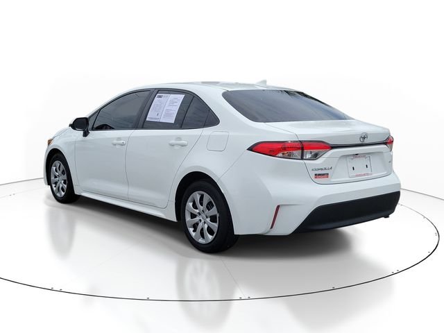 Used 2023 White Toyota LE image 3
