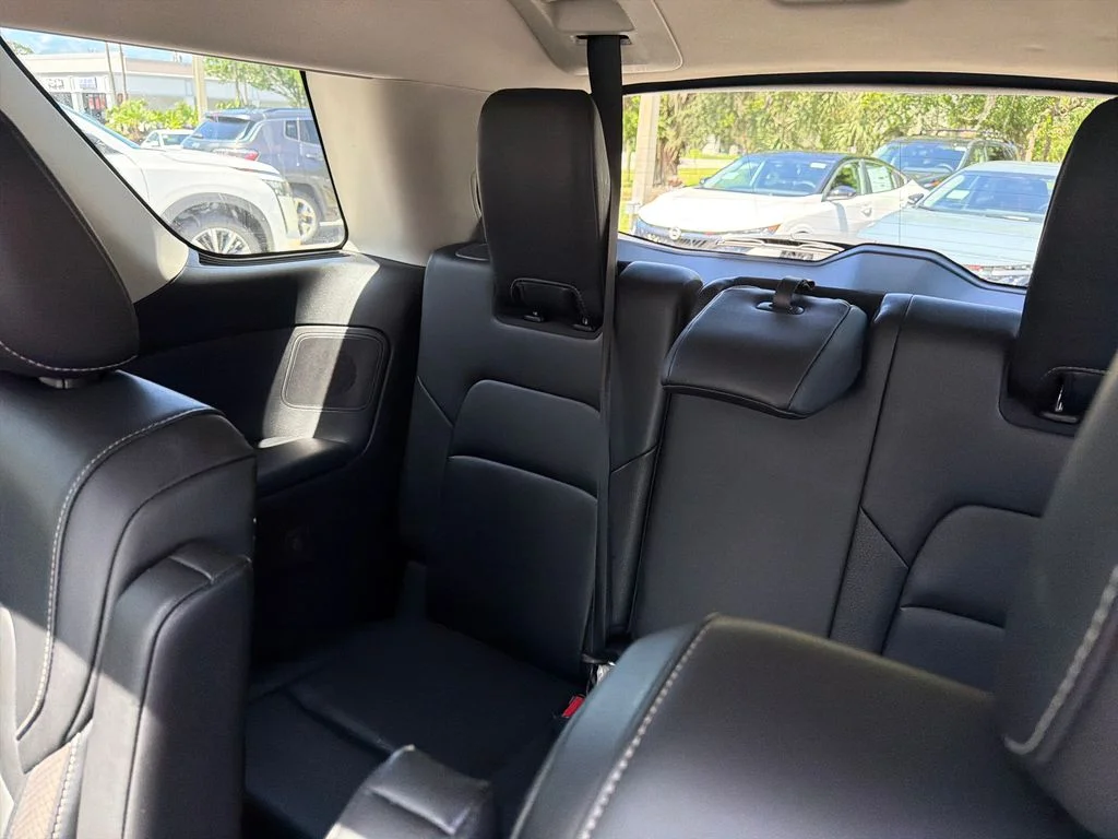 Certified Used 2023 White Nissan SL image 40