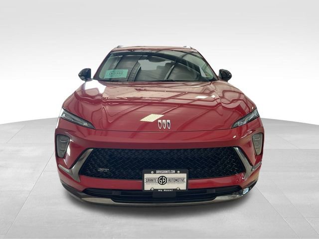 2025 Buick Envision Sport Touring photo 2