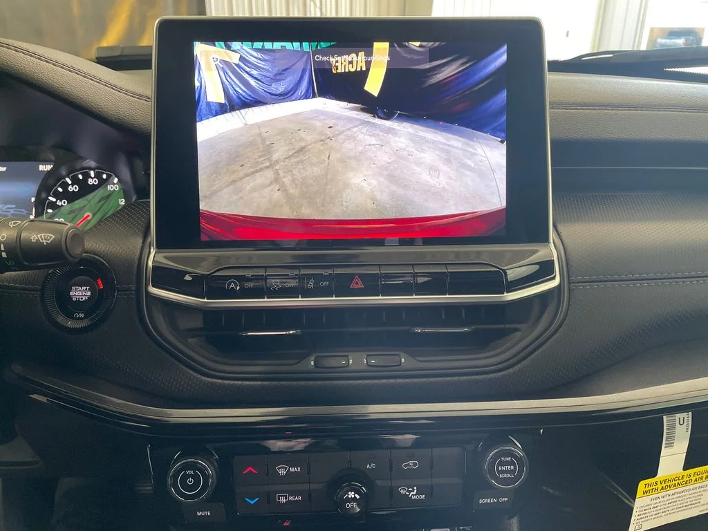 New 2026 Red Hot Pearlcoat Jeep Latitude Altitude image 18