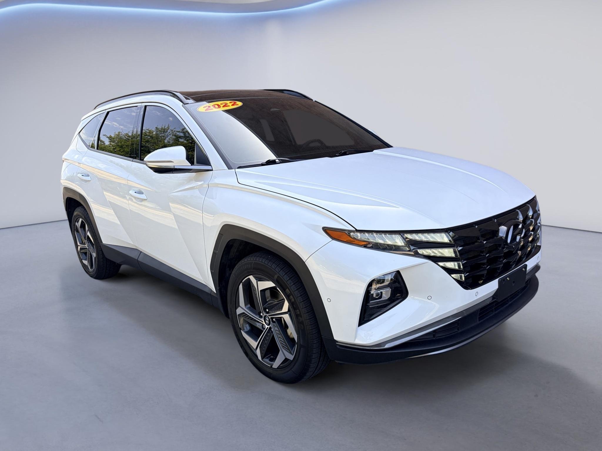 Used 2022 Quartz White Hyundai Limited image 7