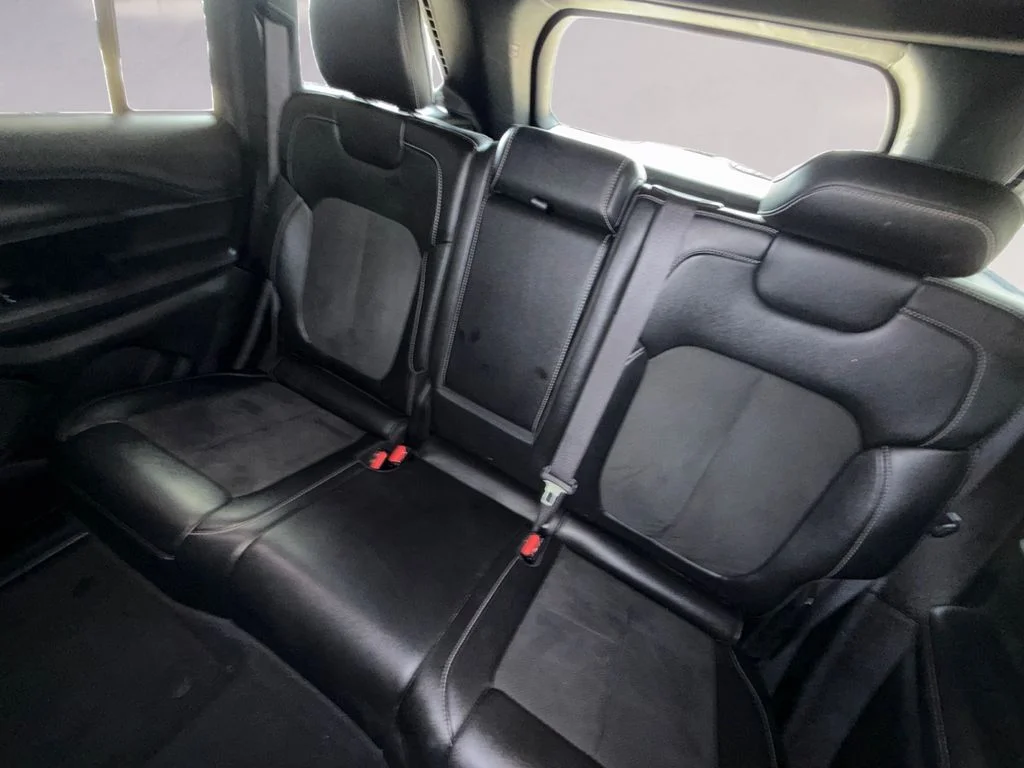 Used 2024 Black Jeep Altitude image 16