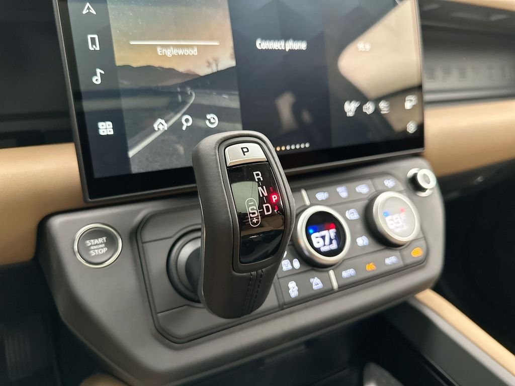 New 2026 Carpathian Grey Prem Met Land Rover X-Dynamic SE image 12