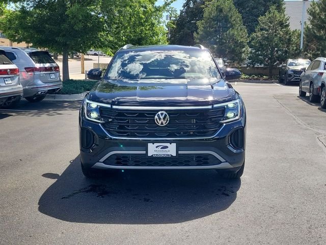 New 2026 Black Volkswagen 2.0T SE w/Technology image 3
