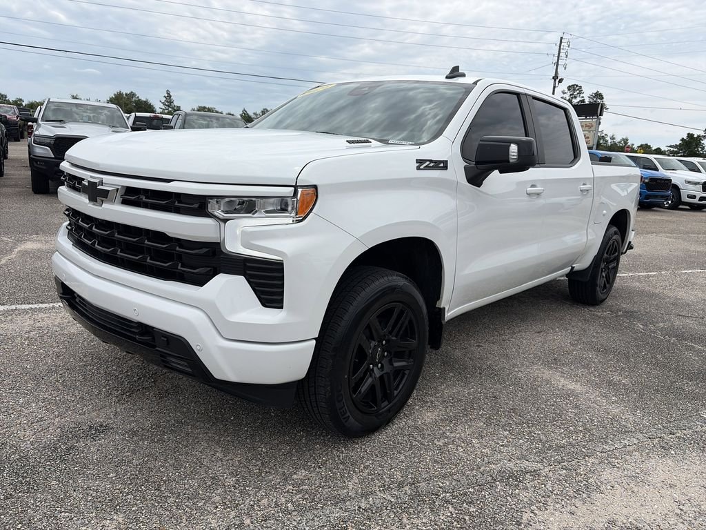 Used 2024 White Chevrolet RST image 2
