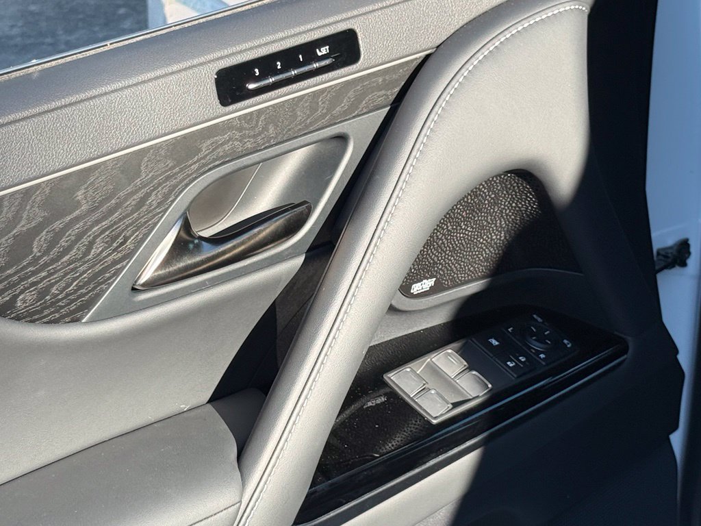2026 Lexus LX 700h Luxury - Photo 18