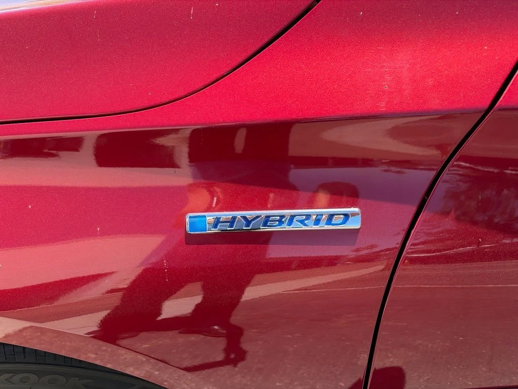 Used 2018 Red Honda Touring image 9