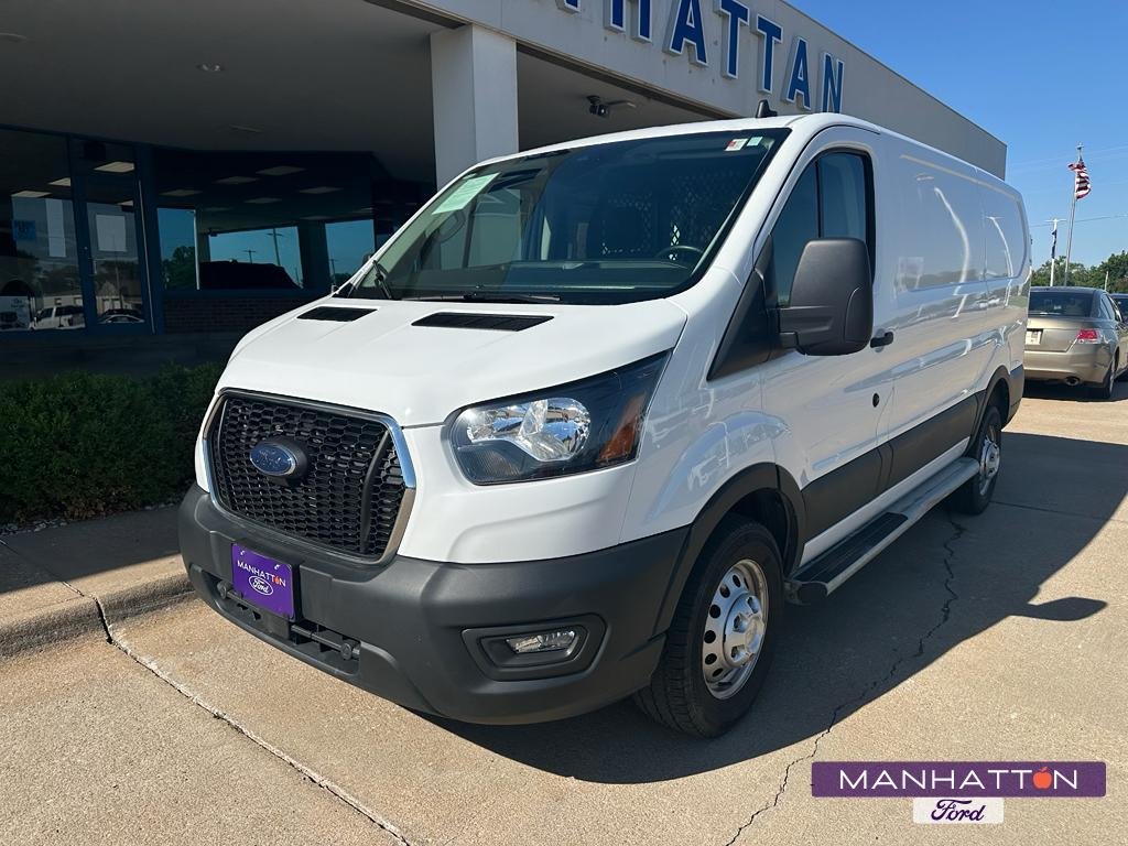 Used 2024 Oxford White Ford Base image 1