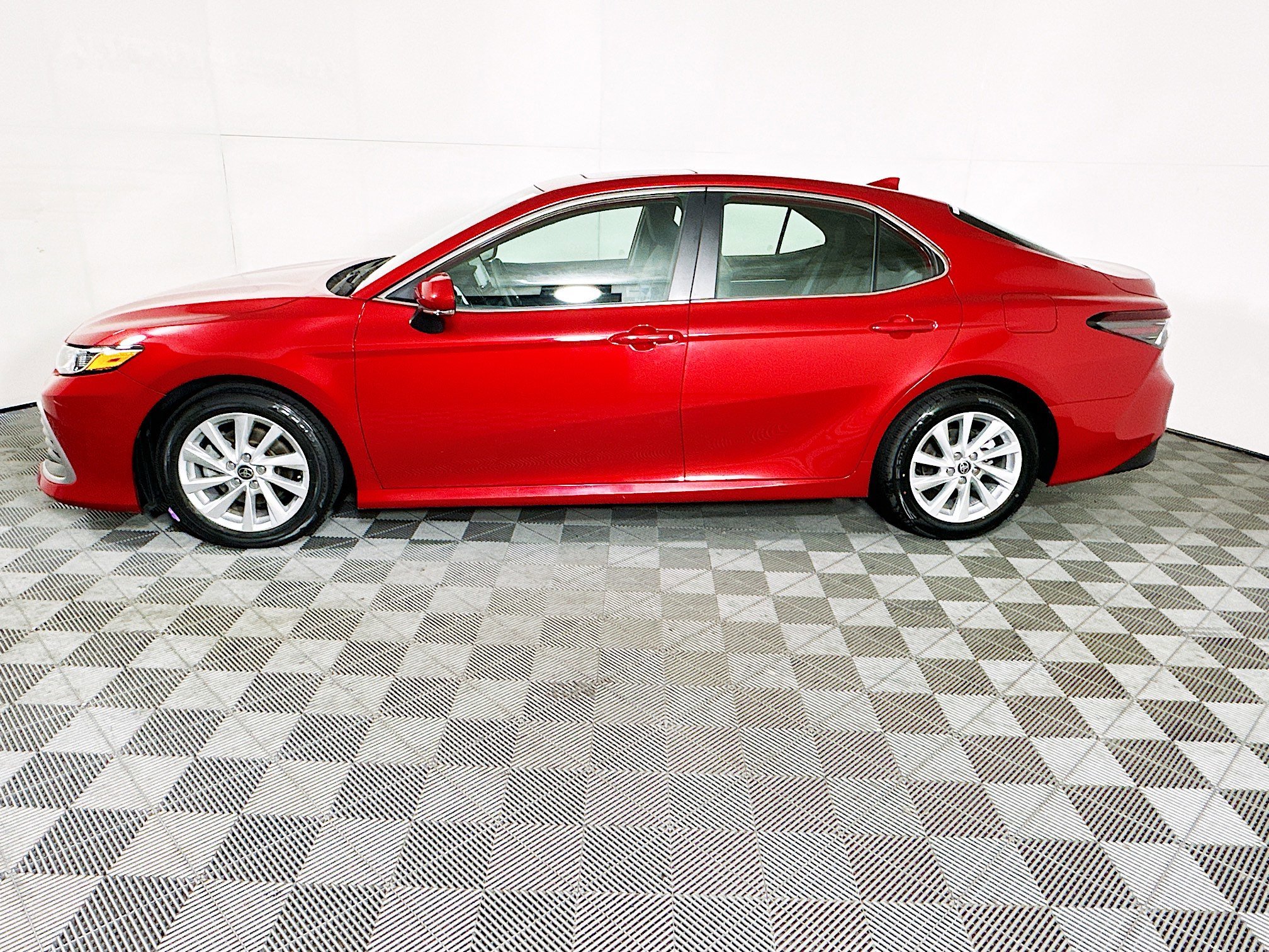 2023 Toyota Camry thumbnail 8