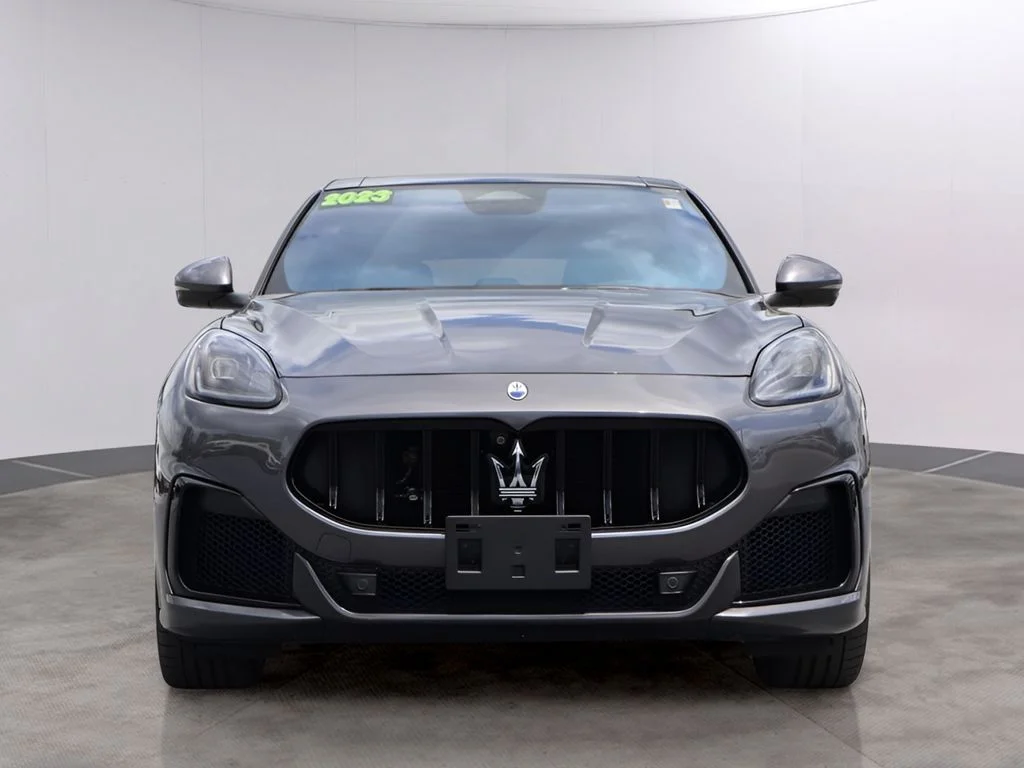 Used 2023 Grigio Lava Opaco Matte Maserati Trofeo image 2