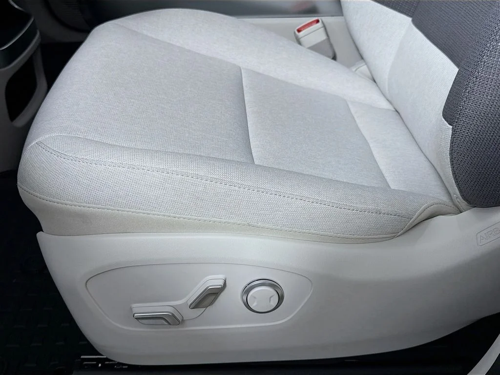 2026 Hyundai IONIQ 9 S - Photo 19