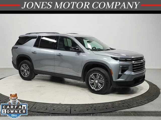Used 2025 Sterling Gray Metallic Chevrolet LT image 1
