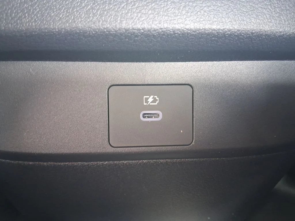 New 2026 Bluestone Pearl / Super Black Two-tone Nissan SR image 27