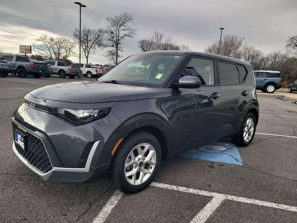 2024 Kia Soul LX