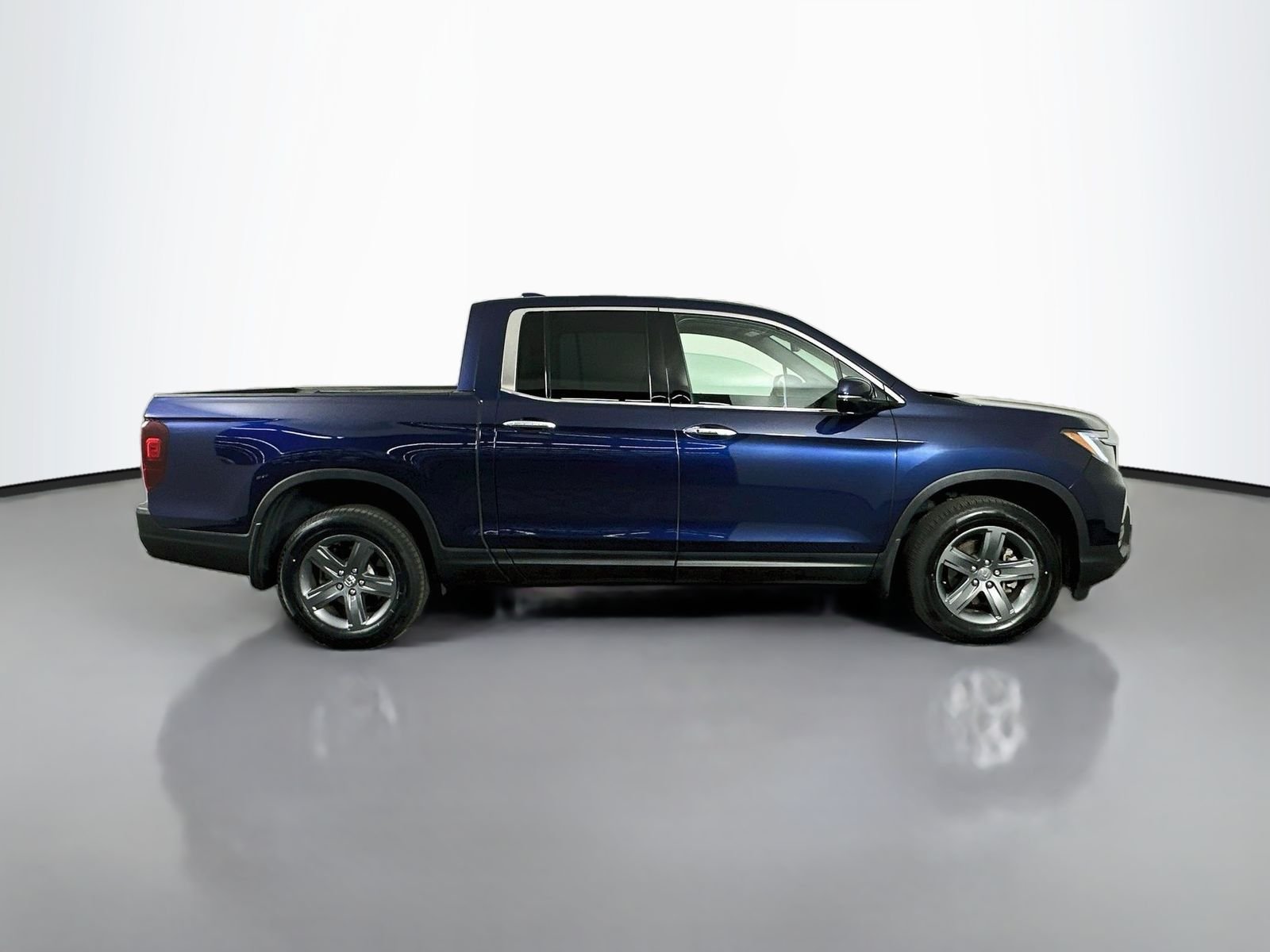 Used 2023 Obsidian Blue Pearl Honda RTL-E image 8