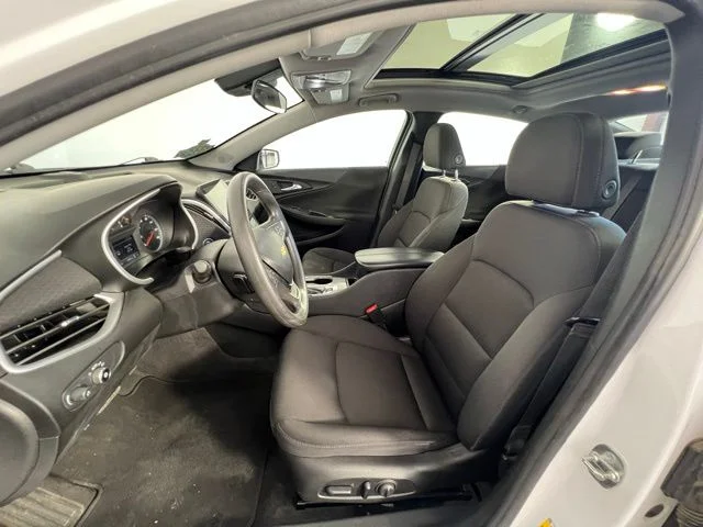 Used 2024 White Chevrolet LT image 10