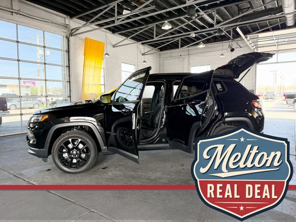 New 2025 Black Jeep Latitude image 14