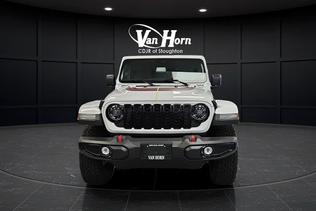 New 2026 Bright White Clear-Coat Exterior Paint Jeep  image 2