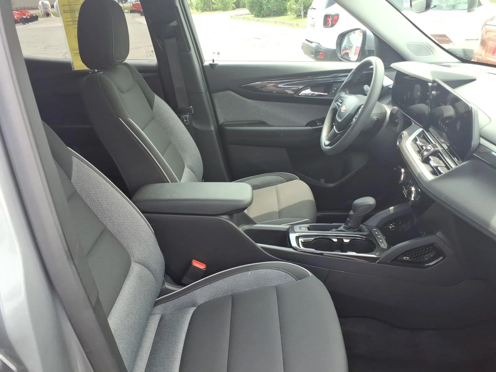 Used 2025 Sterling Gray Metallic Chevrolet LT image 16