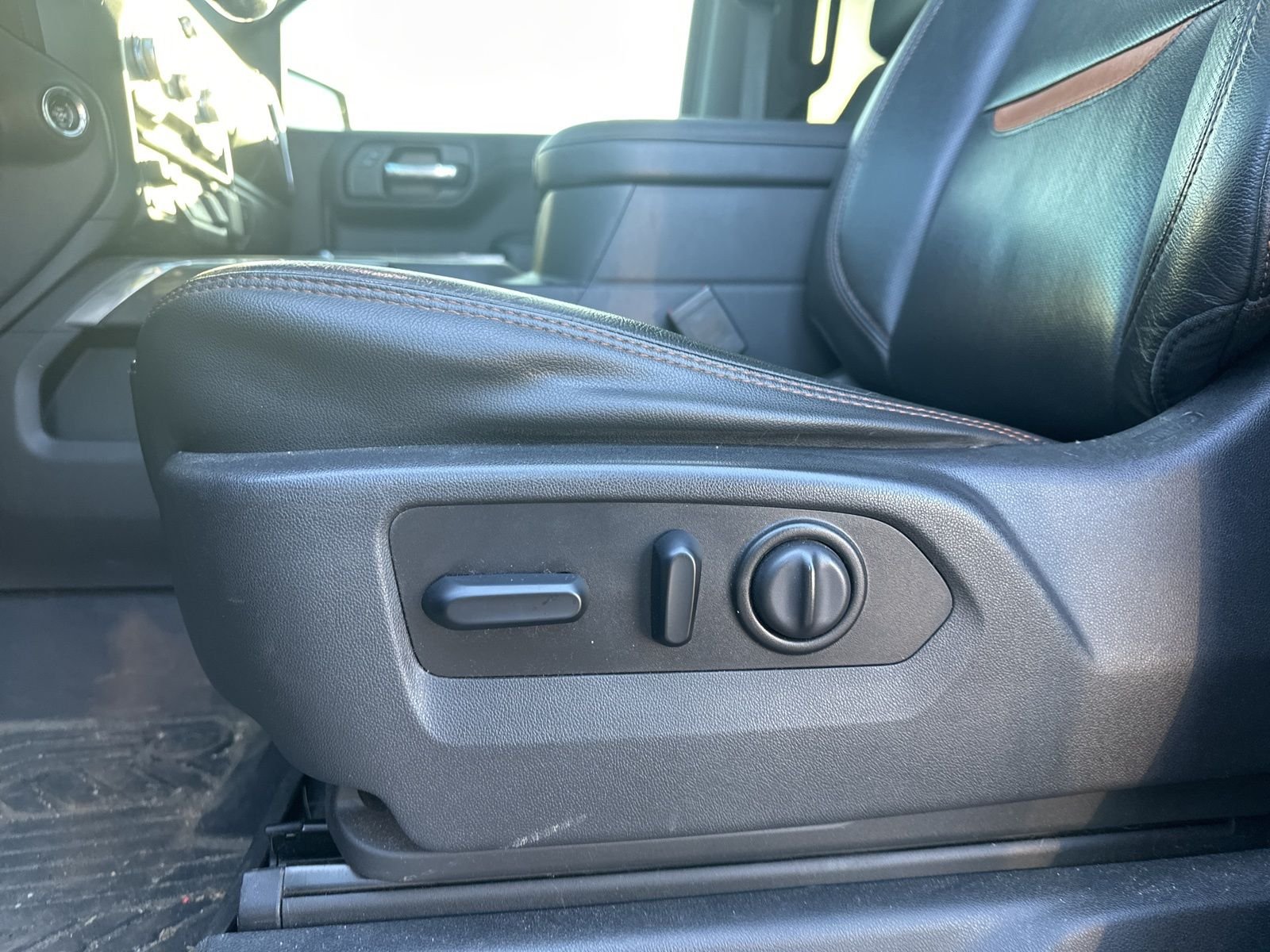 2020 GMC Sierra 1500 AT4 - Photo 12