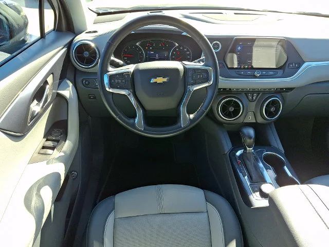 Used 2022 Gray Chevrolet LT image 11