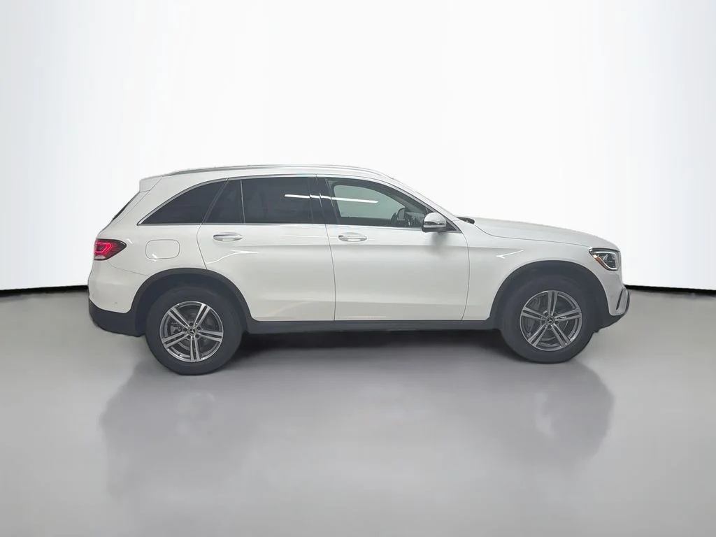 Used 2022 White Mercedes-Benz GLC 300 image 8