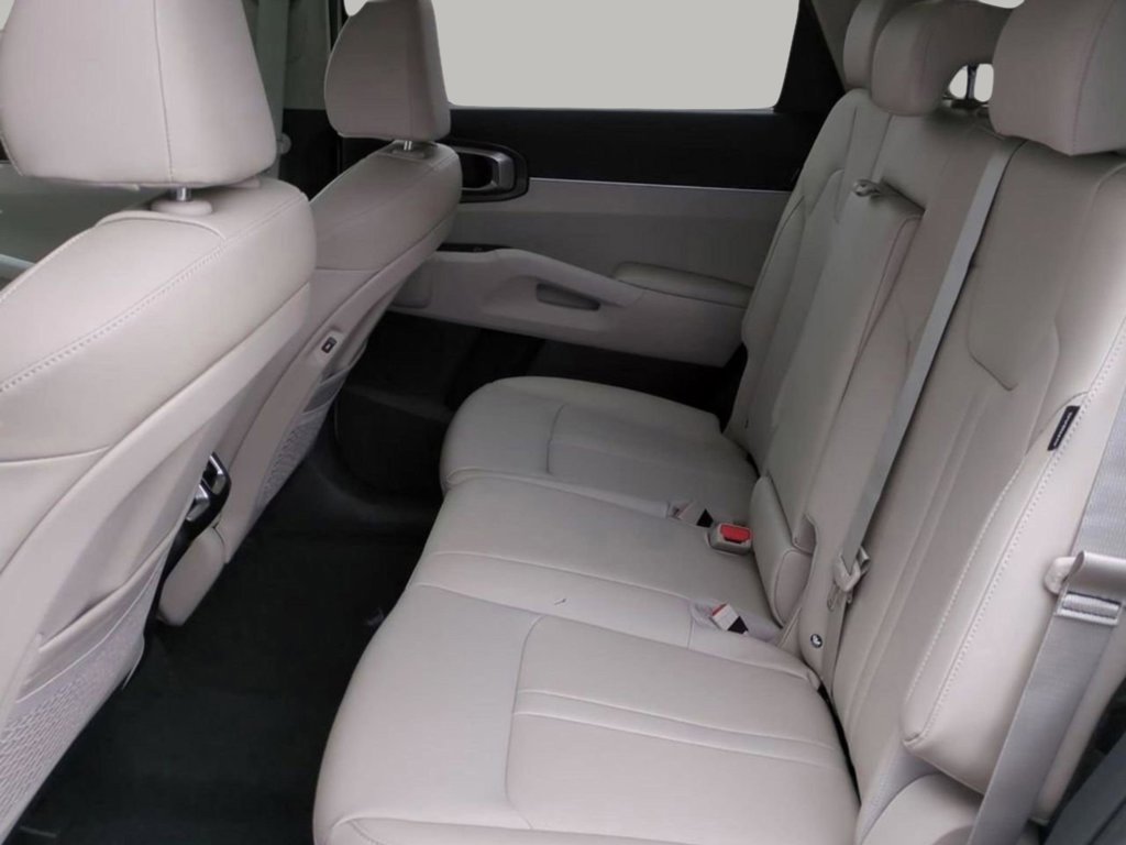 2026 Kia Sorento S - Photo 17