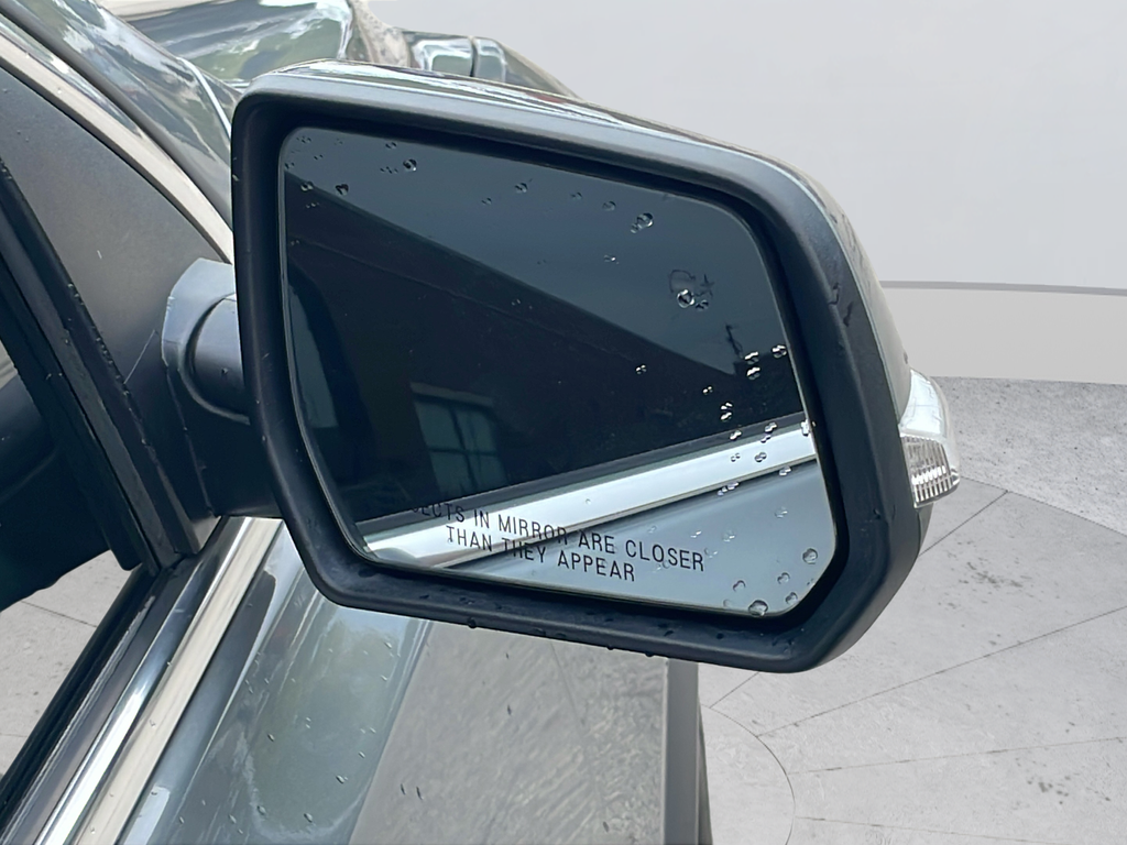 Used 2023 Silver GMC SLE image 44