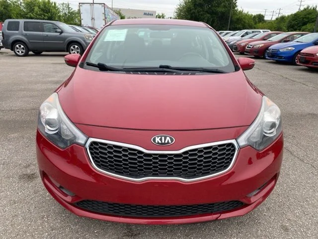 Used 2015 Red Kia EX image 2