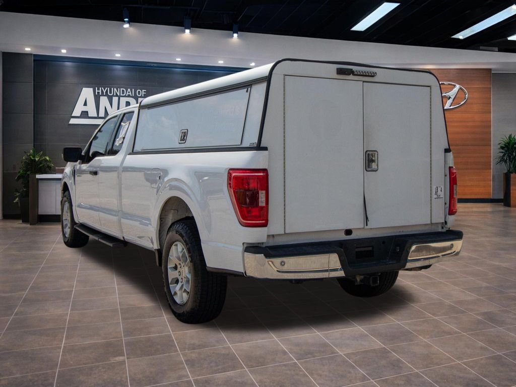 Used 2021 White Ford XLT image 10