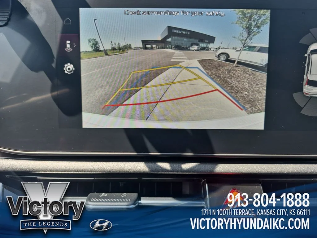 Used 2023 White Kia SX Touring image 20