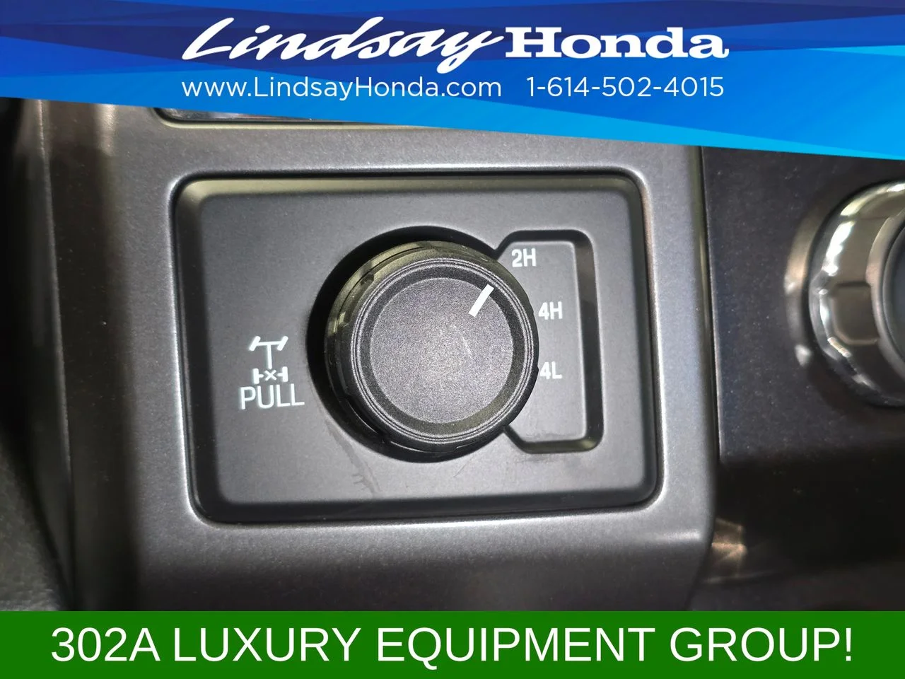 Used 2020 Agate Black Metallic Ford XLT image 21