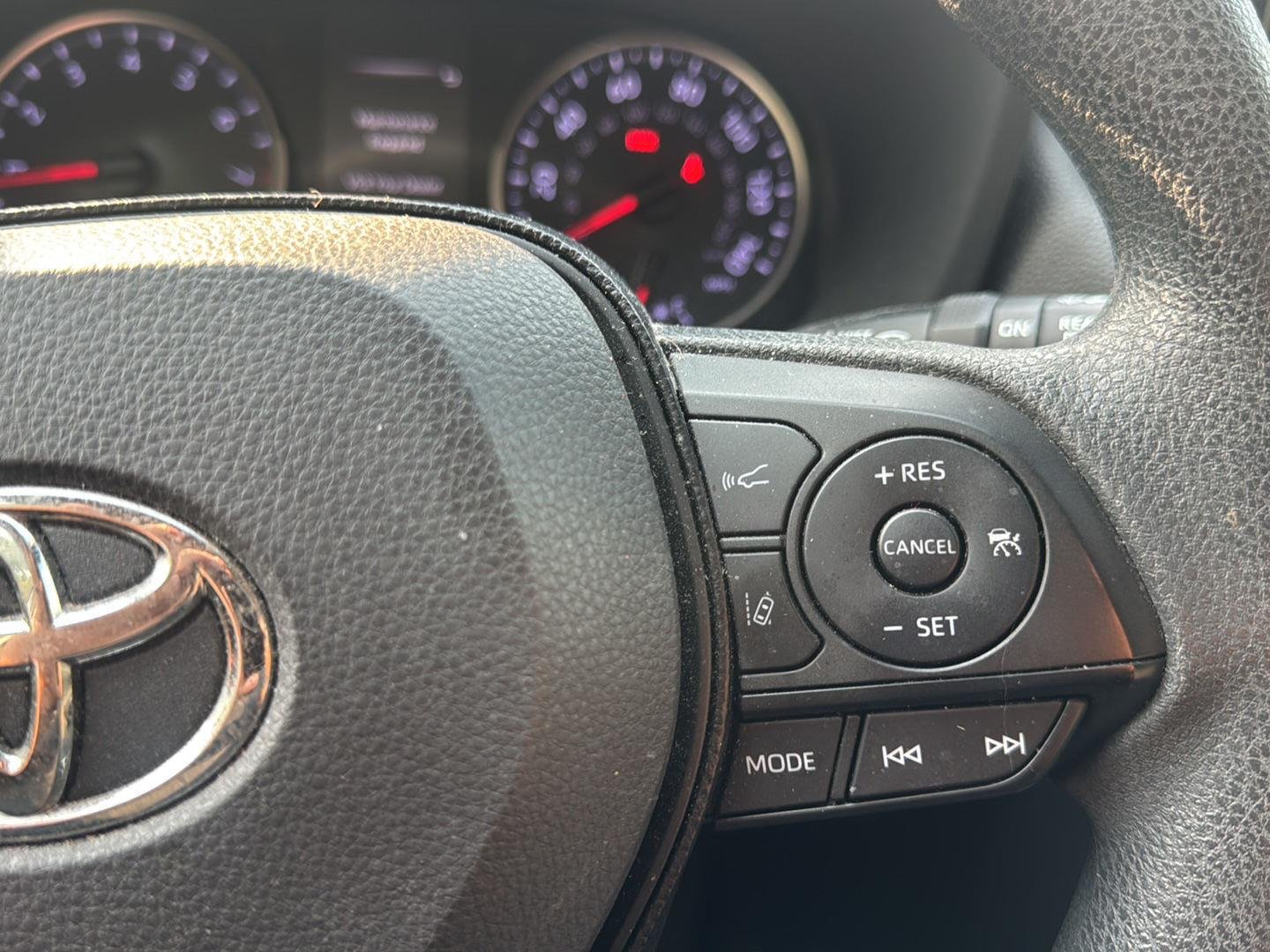 Used 2020 Magnetic Gray Metallic Toyota XLE image 16