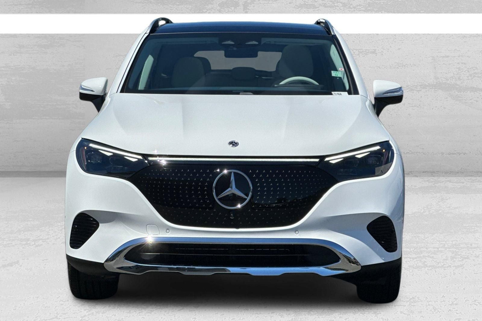 New 2026 White/off-white Mercedes-Benz 320 SUV image 9