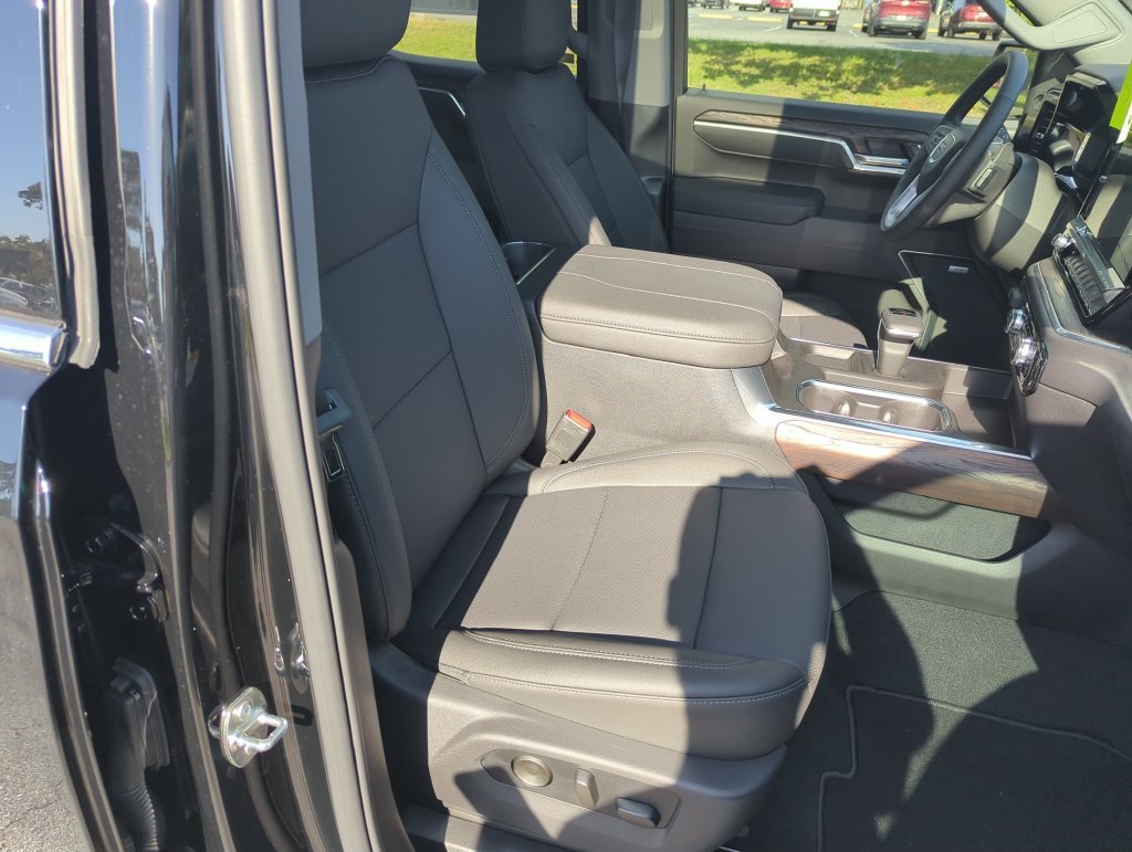New 2026 Onyx Black GMC SLT image 35